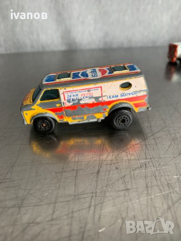 количка  Matchbox Superfast 1979 Chevy Van, снимка 1 - Колекции - 39477760