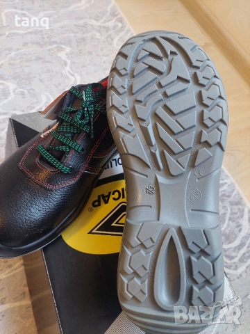 Нови работни обувки, снимка 6 - Мъжки боти - 52939120