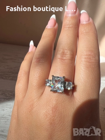 Сребрист пръстен с 3 блестящи кристала с различни големина ❤️