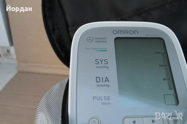 Апарат за кръвно ''Omron M6 Comfort'' ***, снимка 4 - Друга електроника - 48772358
