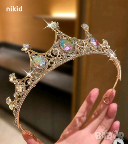 Златиста Метална с розови бели камъни елегантна корона тиара дамска детска за декор торта, снимка 6 - Аксесоари за коса - 51086797