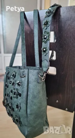 Нова дамска чанта , снимка 3 - Чанти - 48212435