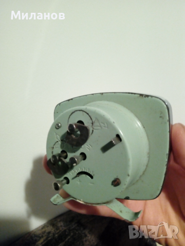 Стар механичен немски будилник, снимка 4 - Антикварни и старинни предмети - 36275036