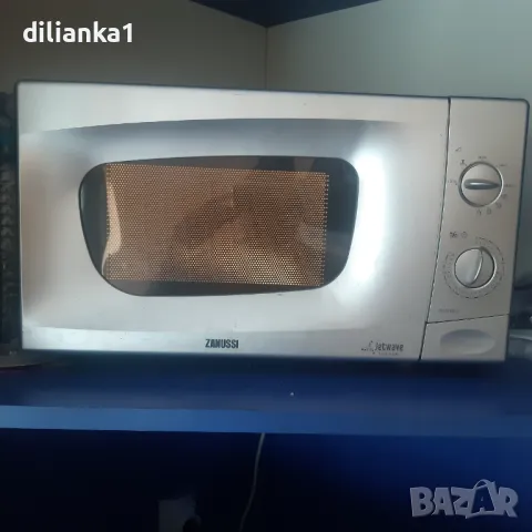 Микровълнова фурна Zanussi с грил