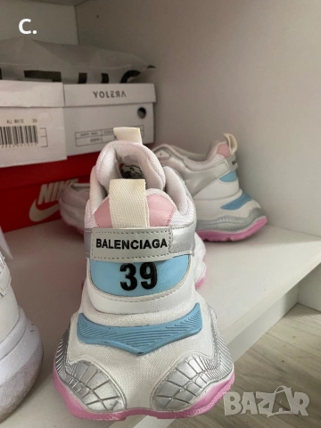 Дамски маратонки, снимка 4 - Маратонки - 53246704