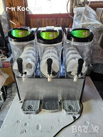 Машина Скрежина за замразени сокчета Нова демонстрационна 3х12 литра , снимка 5 - Обзавеждане на кухня - 49938309