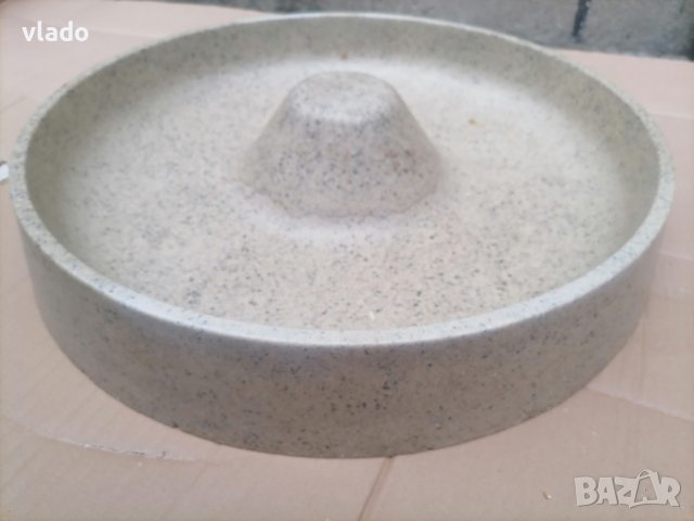 Хранилка за щрауси, лами, алпаки и др.