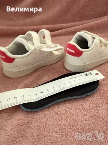 Детски маратонки Адидас, 21 номер, снимка 4 - Детски маратонки - 52080974