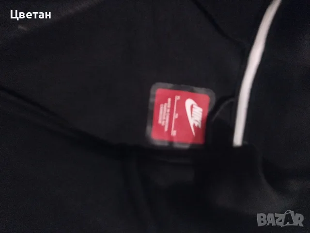 нов анцинг Nike xl комплект, снимка 2 - Спортни дрехи, екипи - 56399323