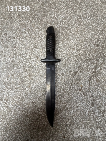 Продавам нож на дневалния 