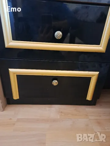 Нощно шкафче