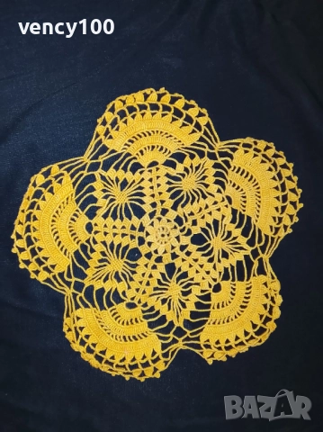 Покривки и подложки, плетени на една кука, снимка 6 - Декорация за дома - 52864813