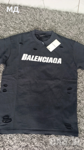 Balenciaga нова с дупки мотиви, снимка 8 - Тениски - 51827084