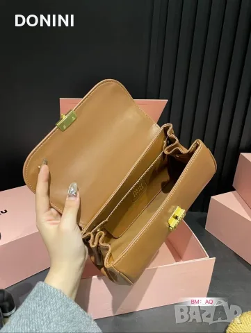 Miu Miu Belair Дамска чанта, кожа, снимка 7 - Чанти - 55930878