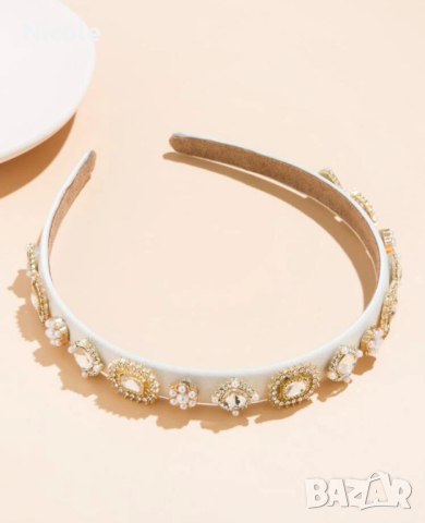 Диадема, бяла с камъни и перли, снимка 2 - Аксесоари за коса - 44825539