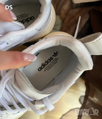 Дамски маратонки адидас, снимка 5 - Маратонки - 52275402