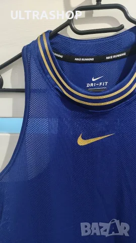 Дамски спортен потник Nike size S Отлично състояние, снимка 3 - Потници - 56108378