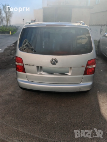 Vw Touran 2.0 tdi , снимка 4 - Автомобили и джипове - 52795702