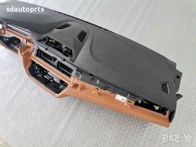 Ново Табло BMW 5 G30 G31 G38 Lci без HUD Cognac гума, снимка 3 - Части - 50307810