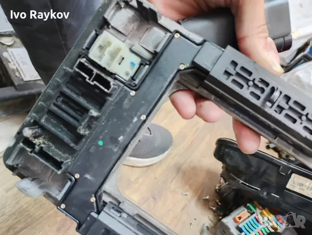 Конзола с бутони за ел стъкла Mercedes W210, снимка 9 - Части - 56227235