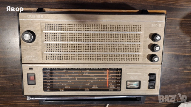 Радио Селена от соца ретро работещо, вкл. На 220 волта с кабел , снимка 18 - Аудиосистеми - 53498372