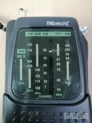 "Летищно" радио Albrecht Aitcontrol M8, снимка 3 - Радиокасетофони, транзистори - 53610615