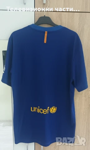 Оригинална футболна тениска Барселона Barcelona Nike 776834-481 домакински екип 2016/2017, снимка 2 - Спортни дрехи, екипи - 50672624