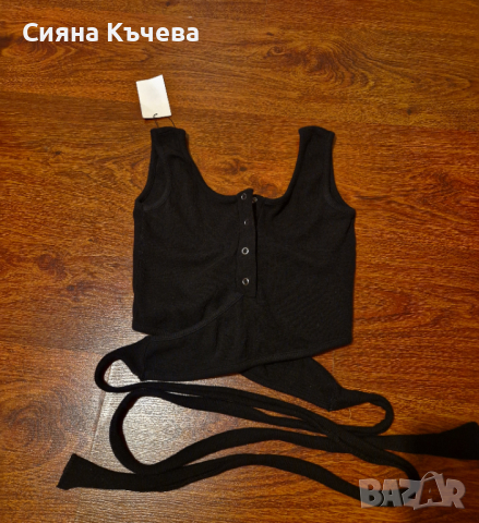 Ново! Дамски къс кроп топ