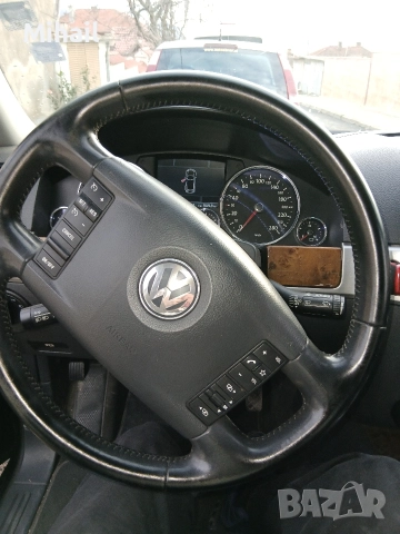 продава се Volkswagen Touareg V6 CDI, снимка 7 - Автомобили и джипове - 52692393