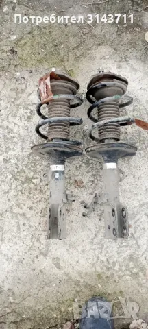 Предни амортесьори за Тойота Корола версо модел 2006г., снимка 2 - Части - 48541262