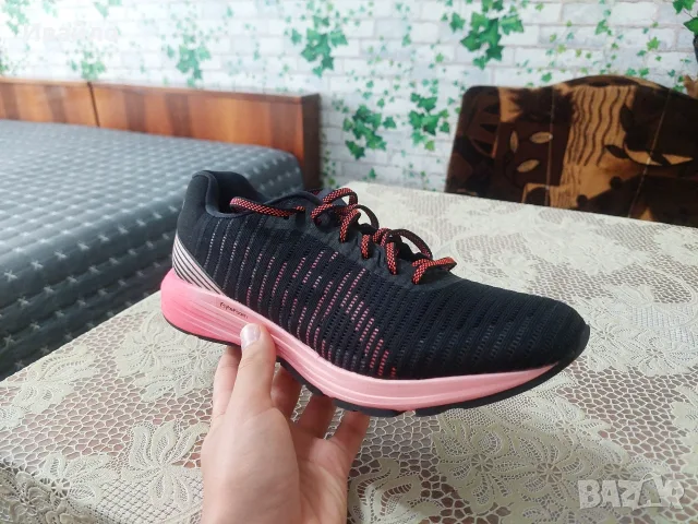 ​Дамски маратонки Asics Dynaflyte 3 – Нови, №42.5 (27 см), снимка 6 - Маратонки - 56116006