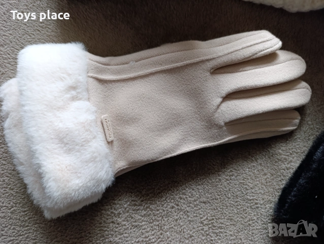 Зимна плетена шапка с пух, ръкавици, снимка 3 - Шапки - 52438503