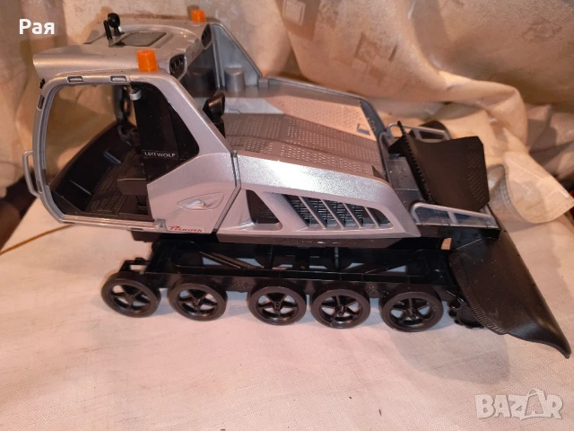 Снегорин Ратрак Prinoth Leitwol BRUDER 02545, снимка 2 - Коли, камиони, мотори, писти - 50831386