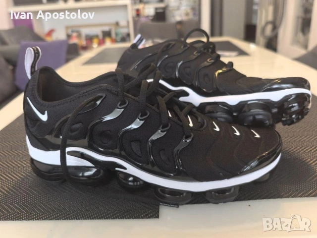 Nike Air VaporMax Plus, снимка 9 - Маратонки - 53003854