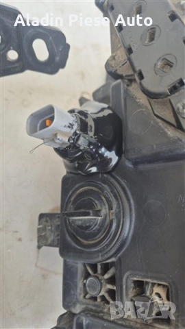 Десен фар Kia Sportage GT-Line година 2018 2019 2020 2021 код 9202F1600, 9202-F1600 , снимка 4 - Аксесоари и консумативи - 51917253