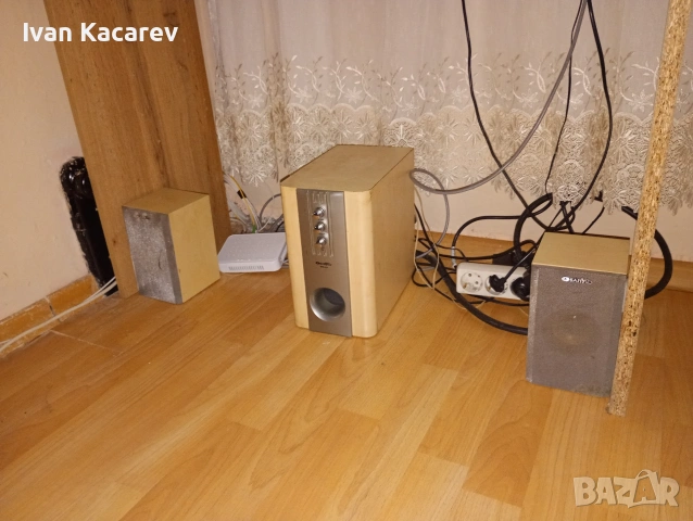 2/1 SANYO 40 watts 35 eyro