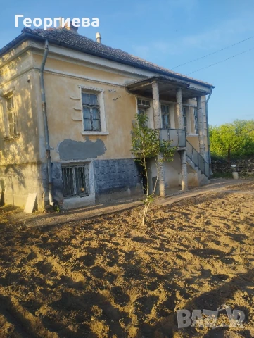 Давам под наем двуетажна къща , снимка 2 - Къщи - 49174946