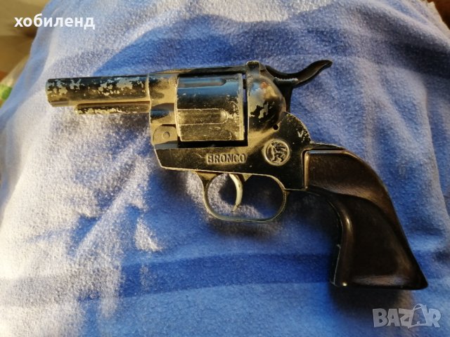 Каубойски револвер