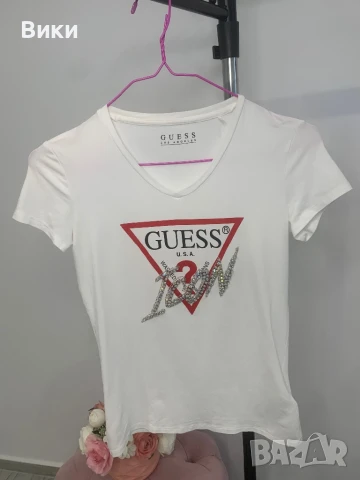 Тениска Guess, размер S, снимка 3 - Тениски - 50449607