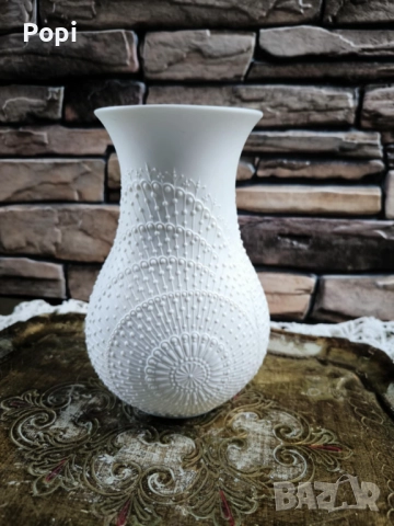 Порцеланови вази , снимка 2 - Антикварни и старинни предмети - 52174083