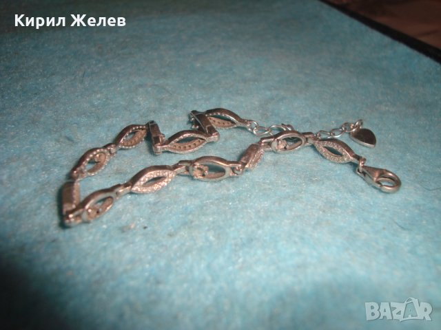 СКЪПОЦЕННА ДИЗАЙНЕРСКА АРТ ГРИВНА РОДИРАНО СРЕБРО 925 с ИНКРУСТИРАНИ НЕЖНИ КАМЪЧЕТА ЦИРКОН 25885, снимка 14 - Гривни - 35868924