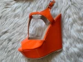 Нови оранжеви сандали на платформа, снимка 3