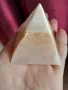 Пирамида от естествен мраморен оникс, снимка 6