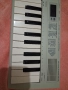 продавам 2 бр клавири, снимка 8