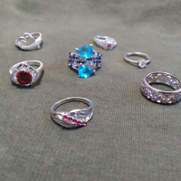 Нов, сребърен пръстен. 29 налични, различни модели.Цени 25-35 лв.С подарък-луксозна подаръчна кутия., снимка 1 - Пръстени - 36204201