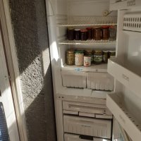 Хладилник с фризер за ремонт или за части, снимка 2 - Хладилници - 33746450