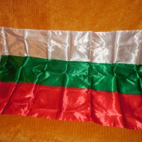 Български знамена българско национално знаме трибагреник флаг шито от полиестерна коприна подарък но, снимка 7 - Градински мебели, декорация  - 41385121