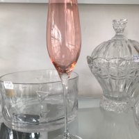 Красиви чаши за шампанско в различни цветове, снимка 8 - Чаши - 44185136