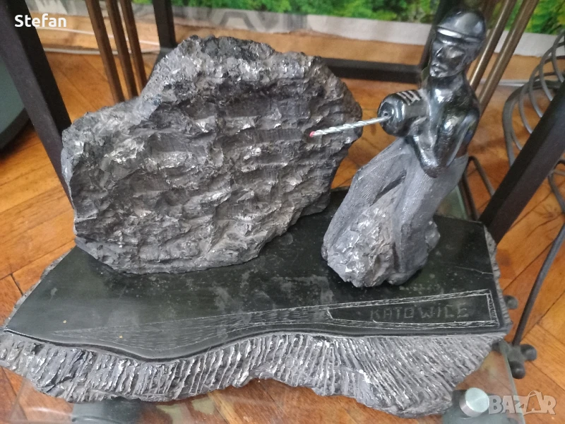Статуетка от въглен, снимка 1