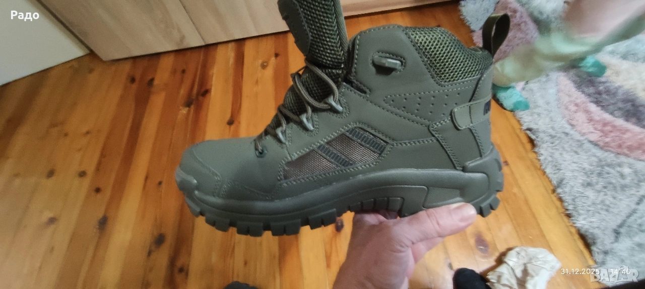 Продавам мъжки туристически обувки , снимка 1